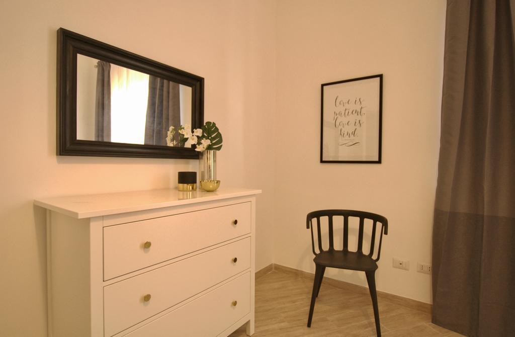 Ostia Holiday Domus In Laterano Рим Екстериор снимка