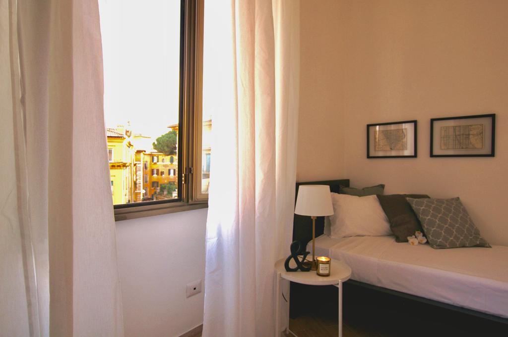 Ostia Holiday Domus In Laterano Рим Екстериор снимка